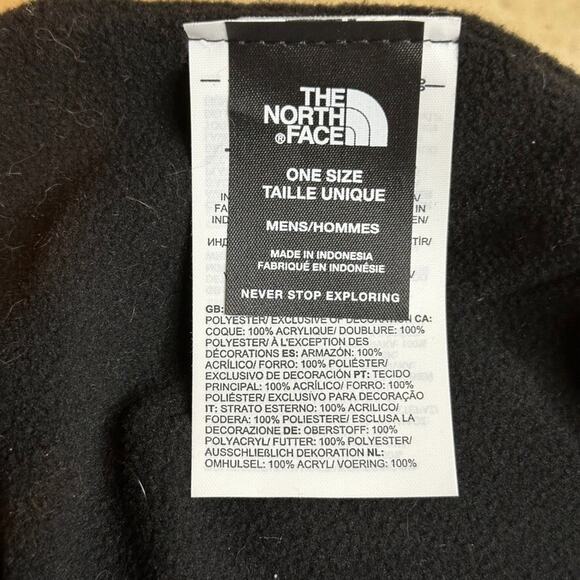North Face 2k Black Beanie - Picture 3 of 3